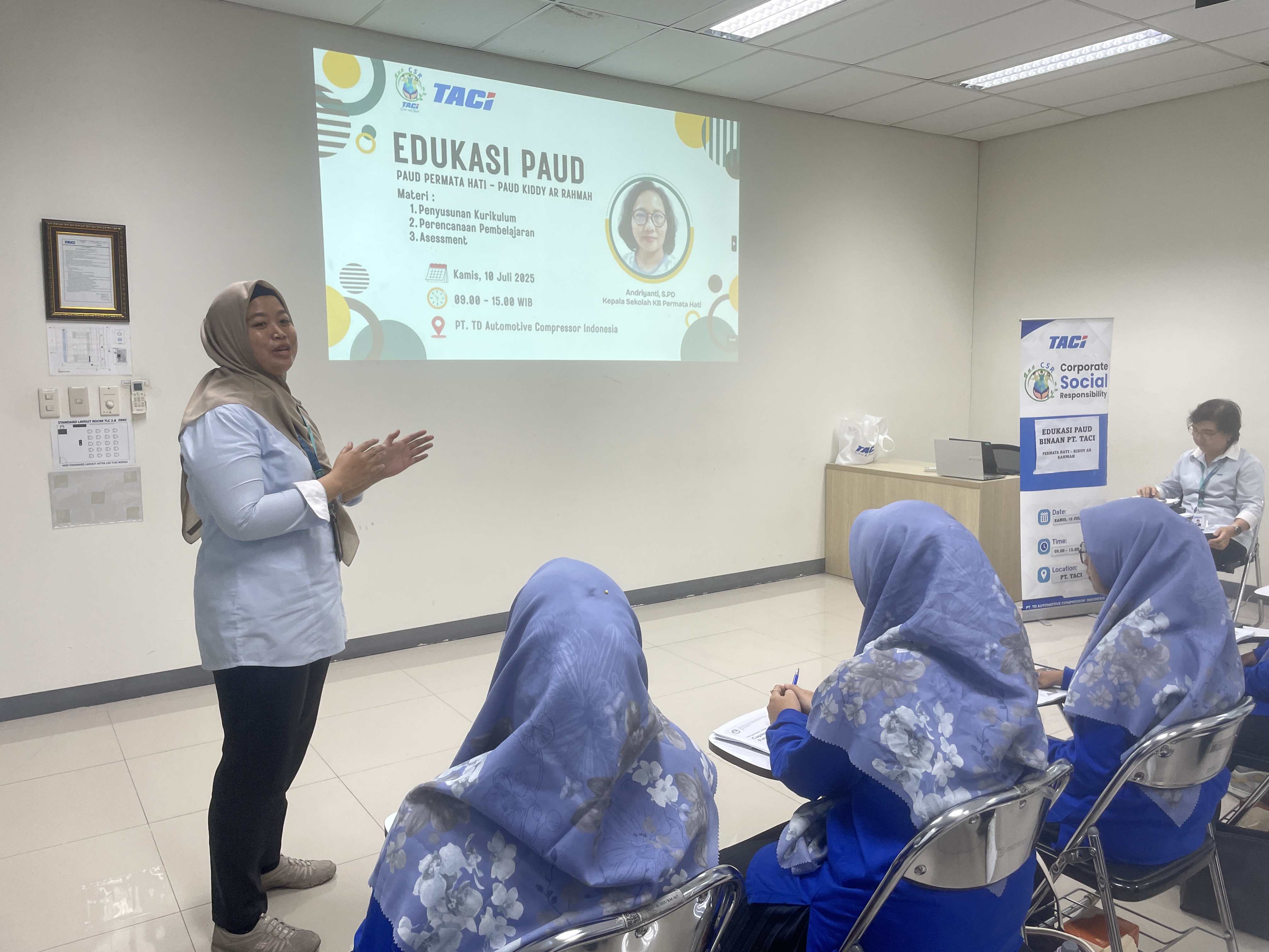 Peningkatan Kompetensi Profesional Guru PAUD